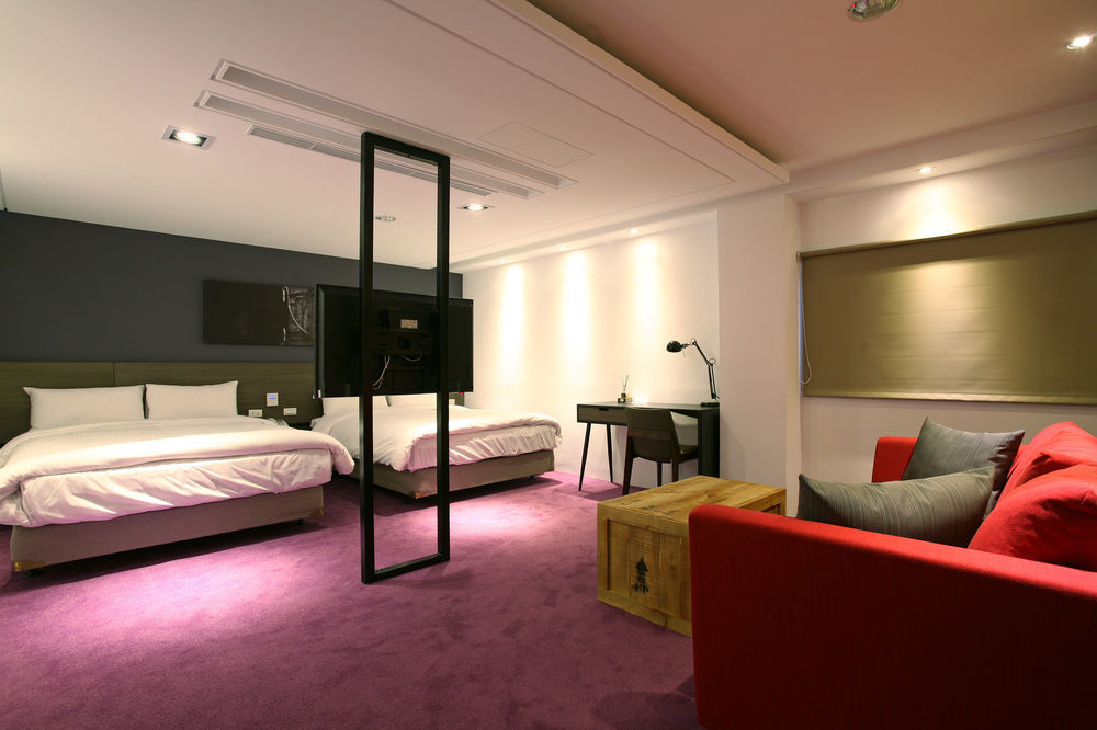 P&F Hotel Taichung Exterior photo