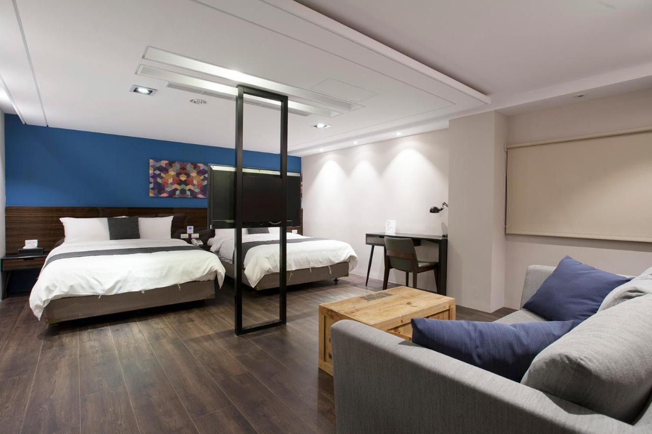 P&F Hotel Taichung Exterior photo